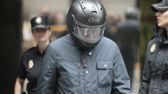 El exjefe de seguridad del PP, Antonio de la Fuente, a su salida de los juzgados El exjefe de seguridad del PP, Antonio de la Fuente, a su salida de los juzgados