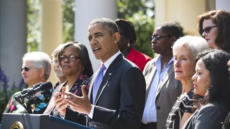 Obama urge a los republicanos a "reabrir" las actividades del Gobierno federal Obama urge a los republicanos a "reabrir" las actividades del Gobierno federal