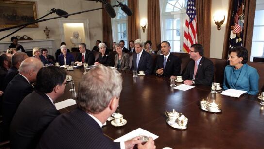 El presidente de Estados Unidos, Barack Obama, encabeza una reuni&oacute;n donde se discute el cierre parcial del Gobierno