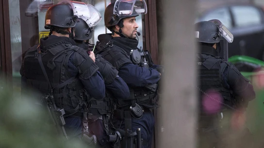Cuatro personas secuestradas en un banco de París Cuatro personas secuestradas en un banco de París