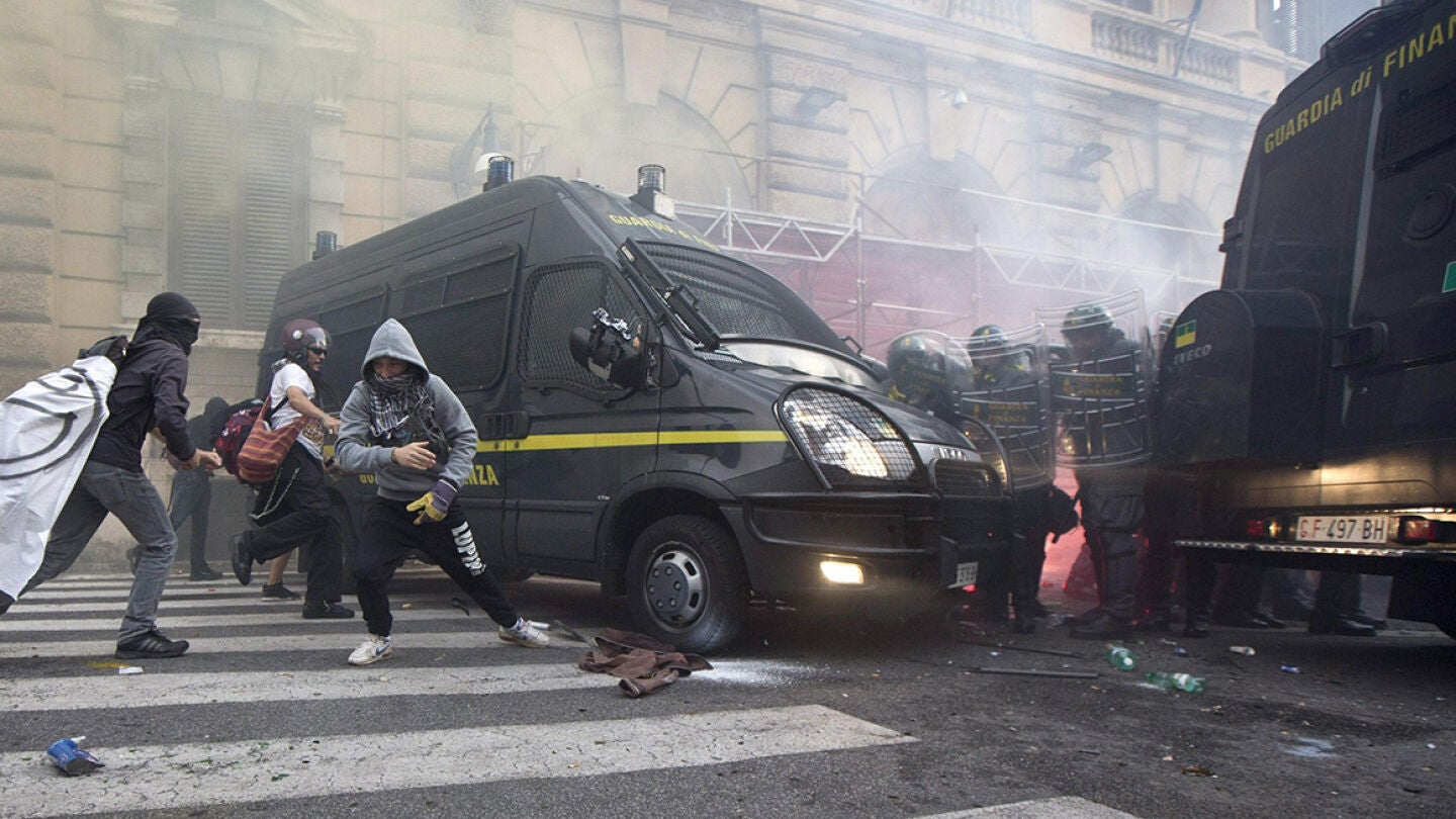 Graves disturbios en la manifestaci&oacute;n contra la austeridad en Roma