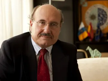 El director del Instituto Astrofísico de Canarias, Rafael Rebolo, en su nuevo despacho. El director del Instituto Astrofísico de Canarias, Rafael Rebolo, en su nuevo despacho.