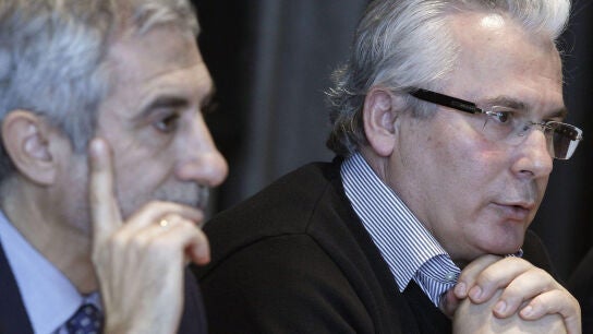 Gaspar Llamazares y Baltasar Garz&oacute;n