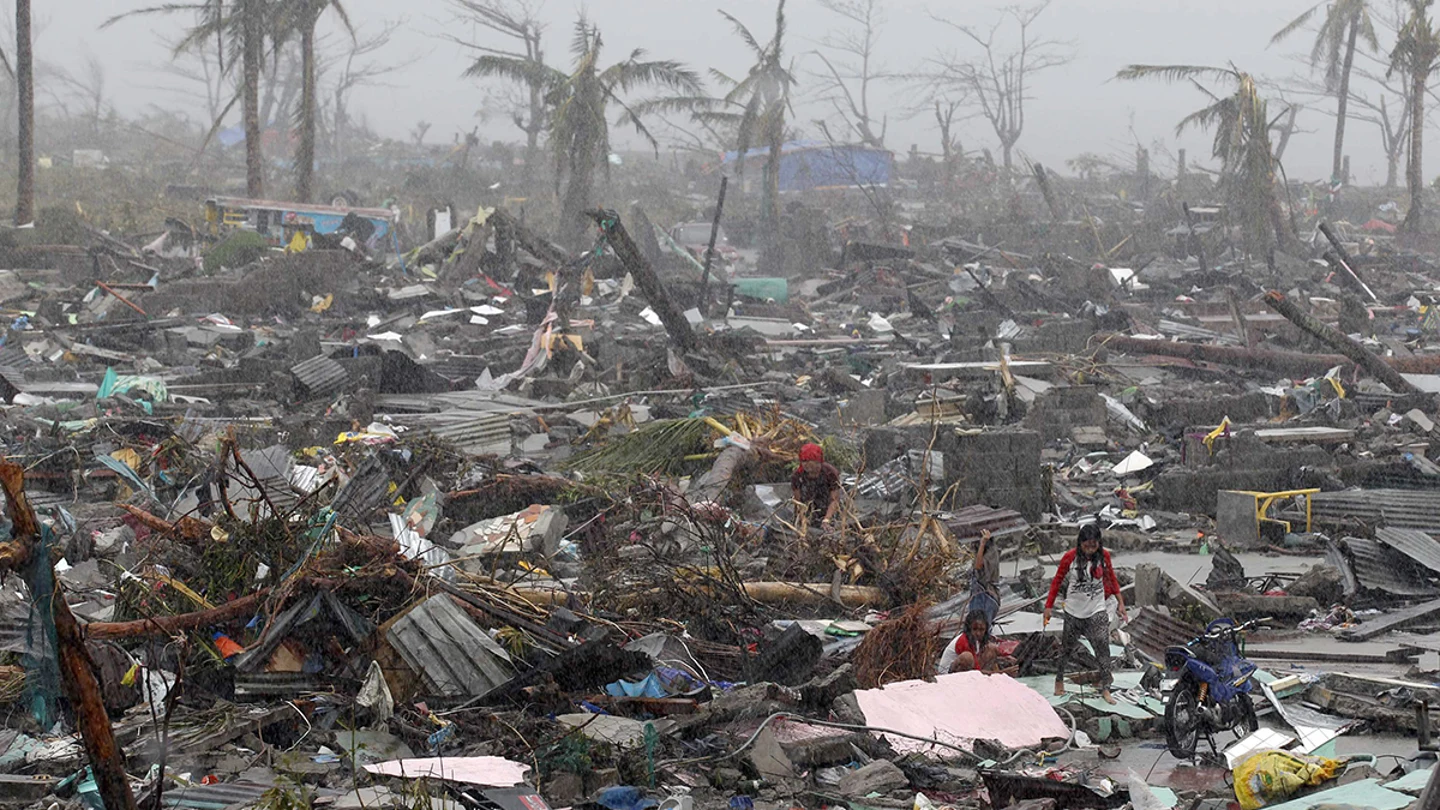 Devastación provocada por el paso del tifón Haiyan en la ciudad de Tacloban, Filipinas Devastación provocada por el paso del tifón Haiyan en la ciudad de Tacloban, Filipinas