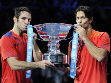 Marrero y Verdasco, con la copa Marrero y Verdasco, con la copa