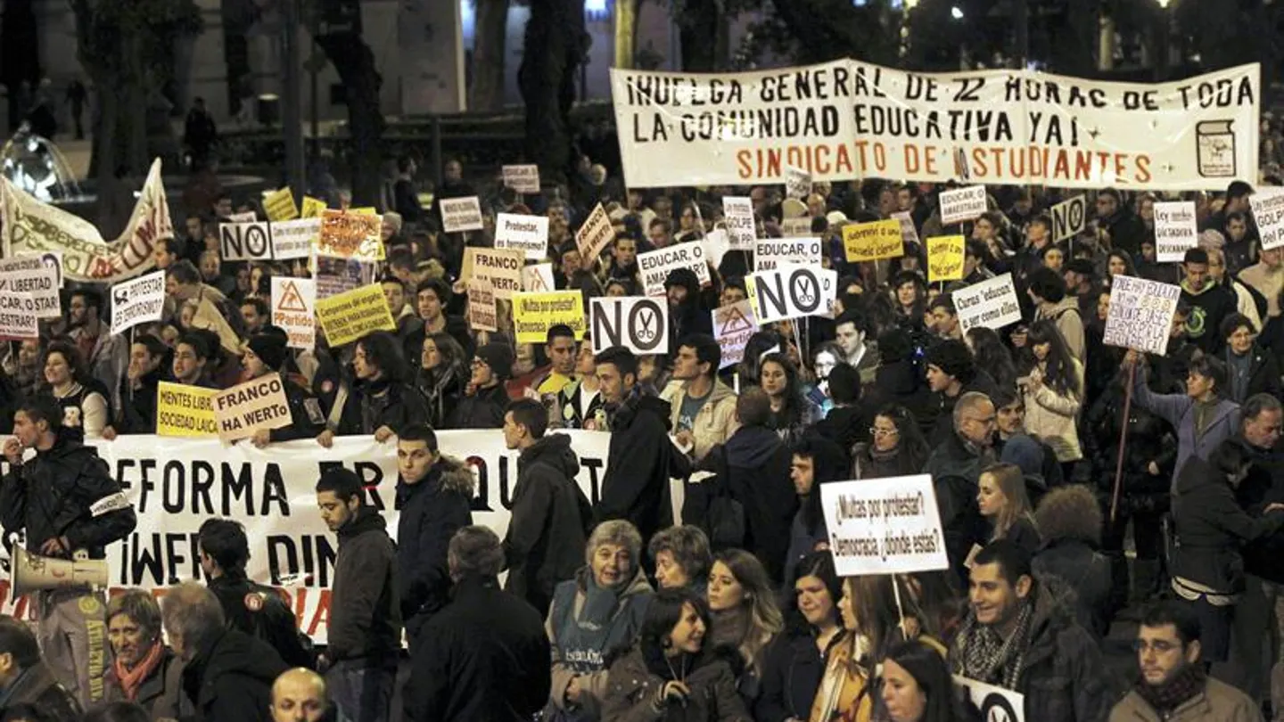 Un momento de la manifestación de estudiantes en Madrid Un momento de la manifestación de estudiantes en Madrid