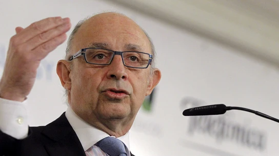 Montoro hace alarde de su positividad asegurando que el 2014 será el año del crecimiento económicoMontoro hace alarde de su positividad asegurando que el 2014 será el año del crecimiento económico Montoro hace alarde de su positividad asegurando que el 2014 será el año del crecimiento económicoMontoro hace alarde de su positividad asegurando que el 2014 será el año del crecimiento económico
