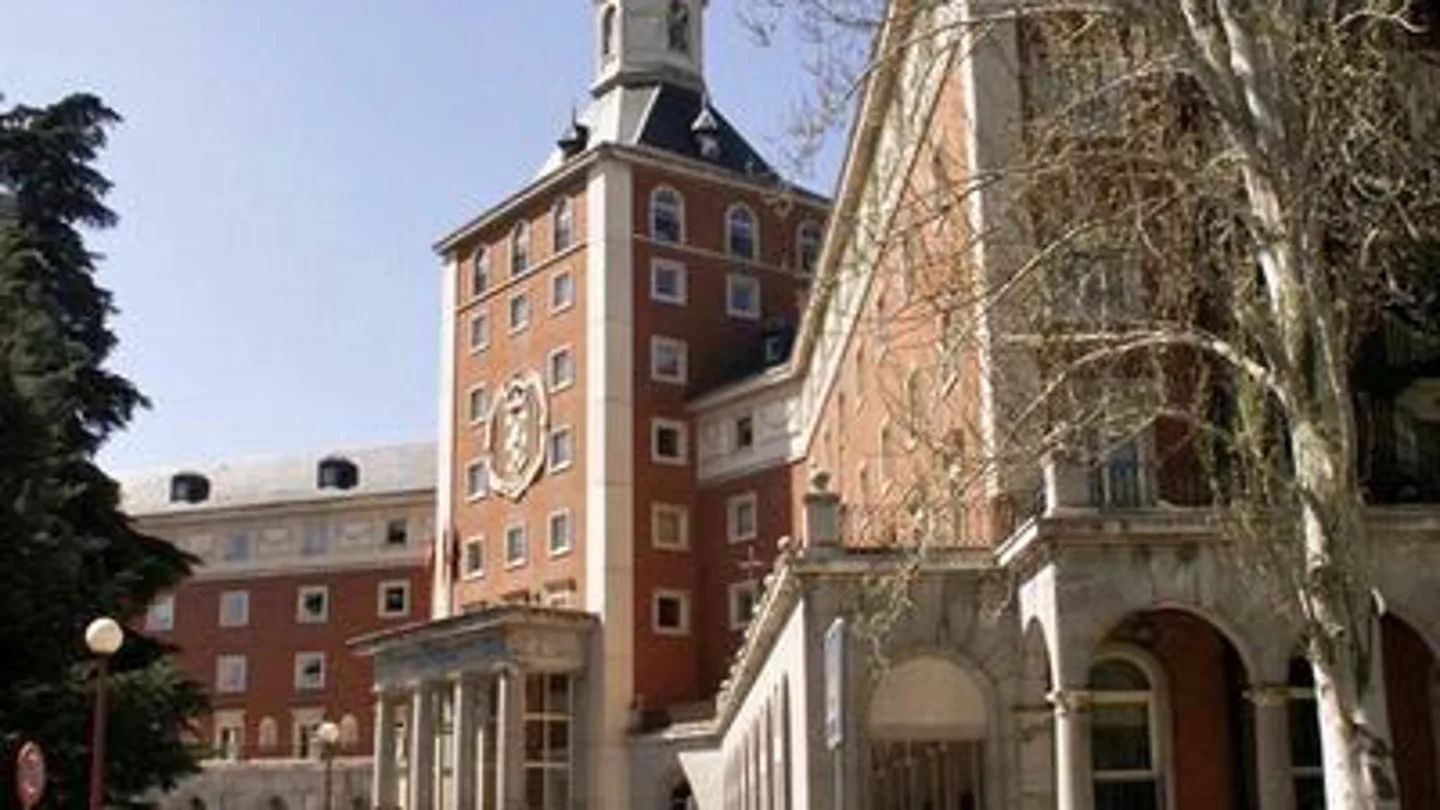 Universidad Complutense Universidad Complutense