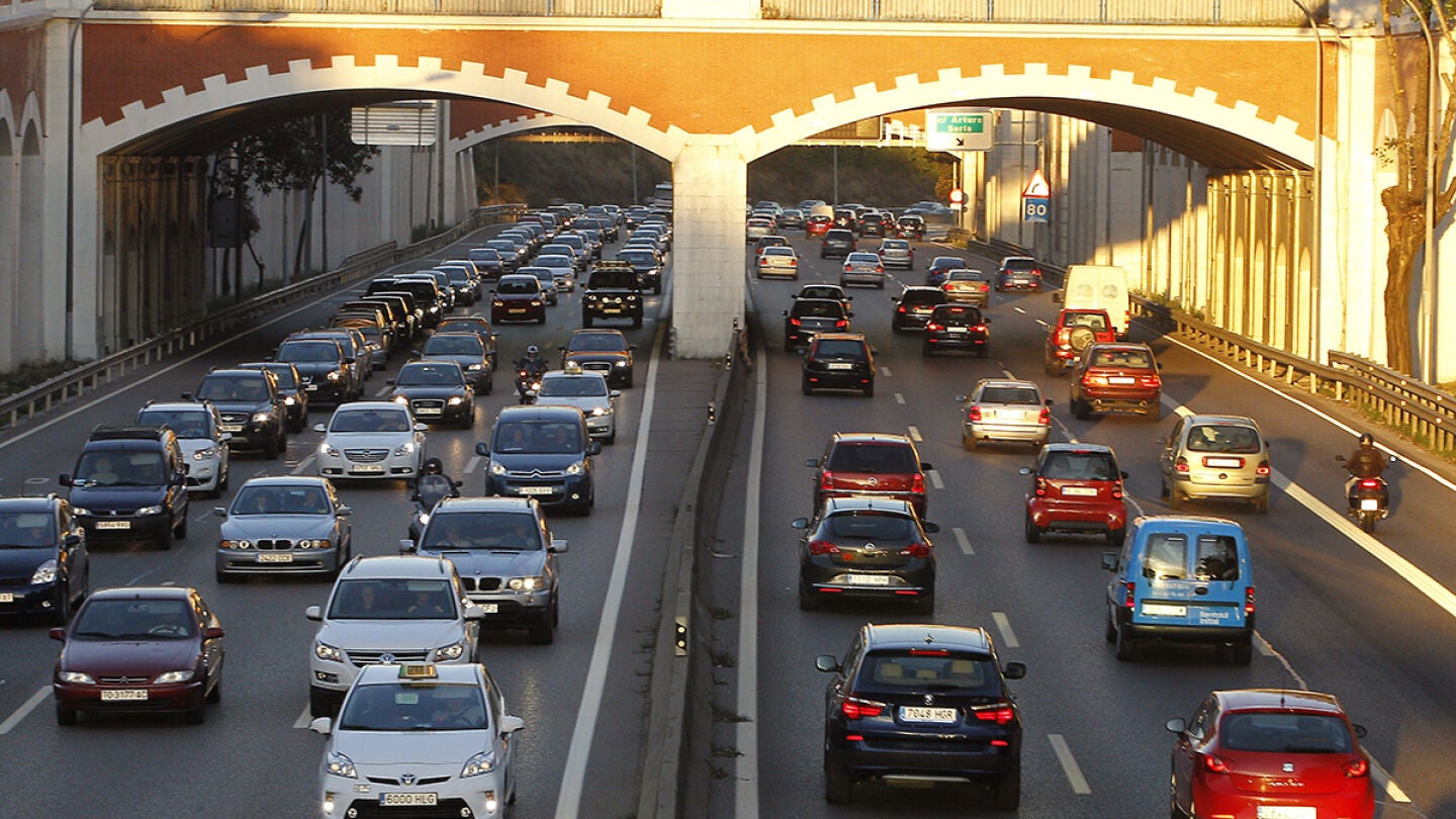 La DGT prev&eacute; cinco millones de desplazamientos en el puente de la Constituci&oacute;n