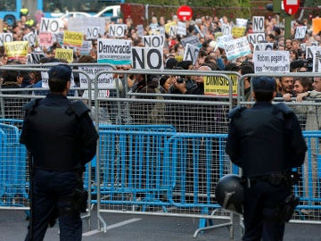 Concentración frente al Congreso de los Diputados Concentración frente al Congreso de los Diputados