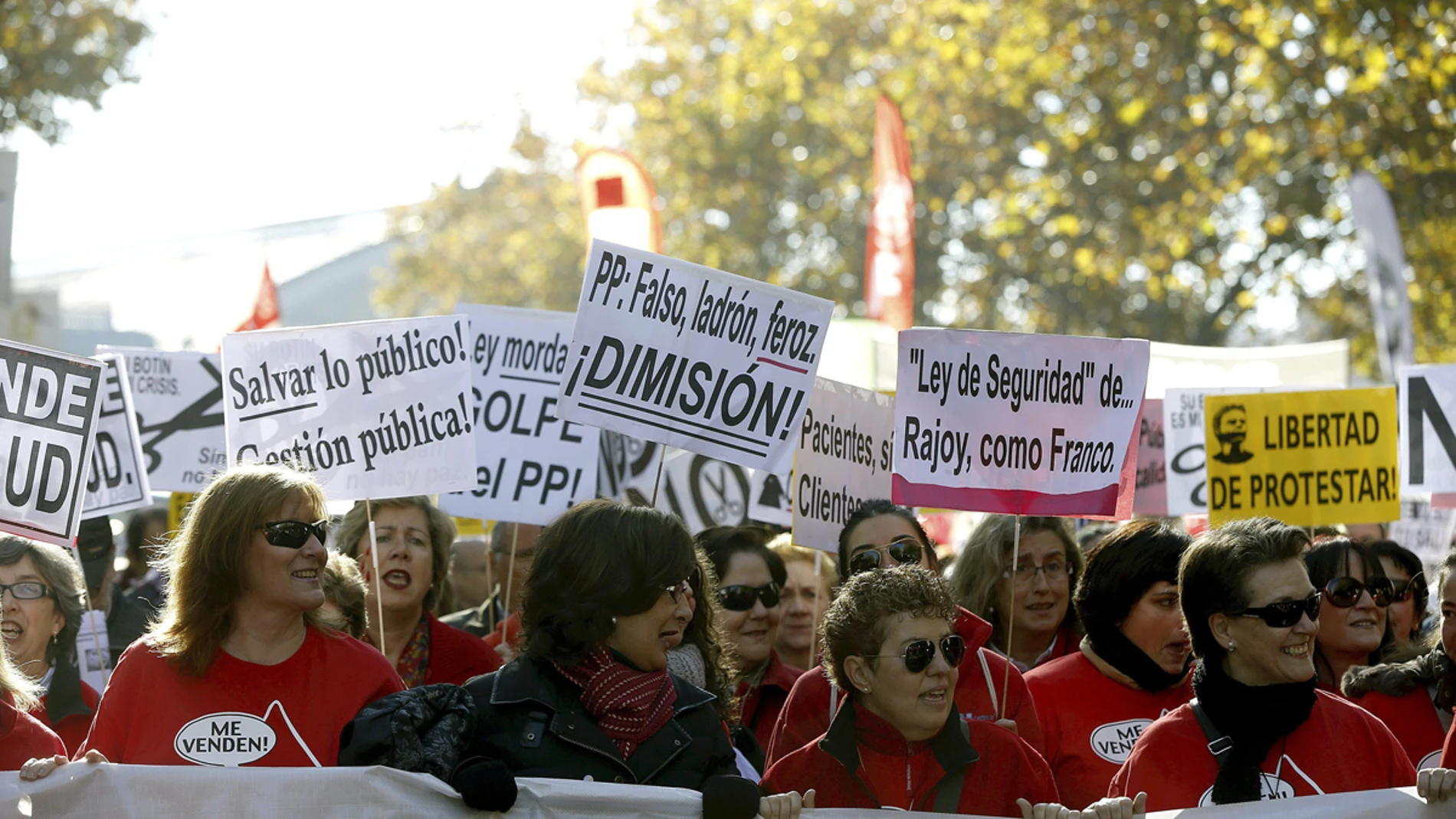La marea roja protesta en Madrid