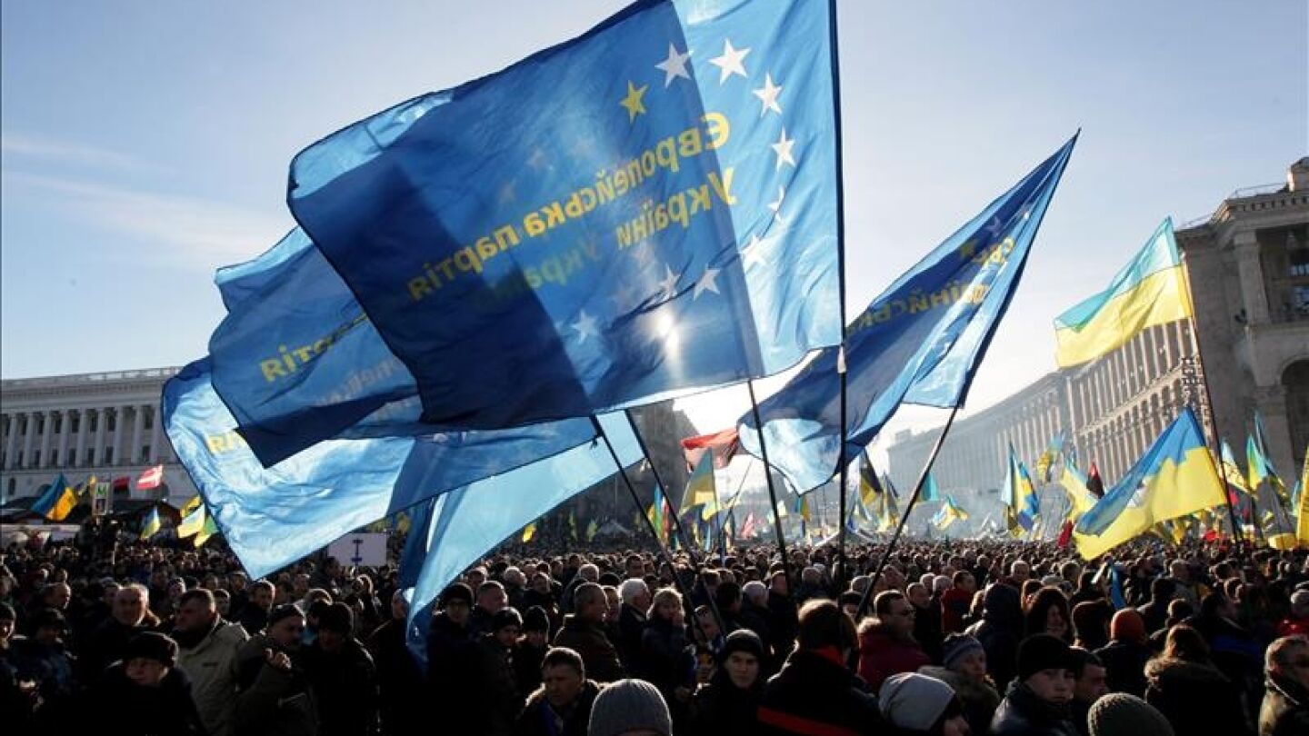 Un momento de la manifestaci&oacute;n en Kiev contra Yanuk&oacute;vich