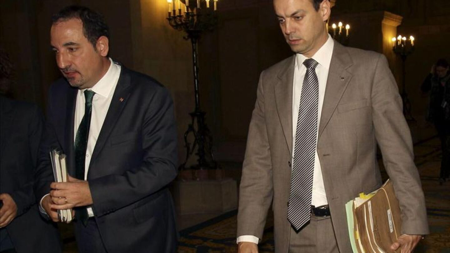 El conseller de Interior, Ramon Espadaler, acompa&ntilde;do por el director de los Mossos d'Esquadra, Manel Prats 