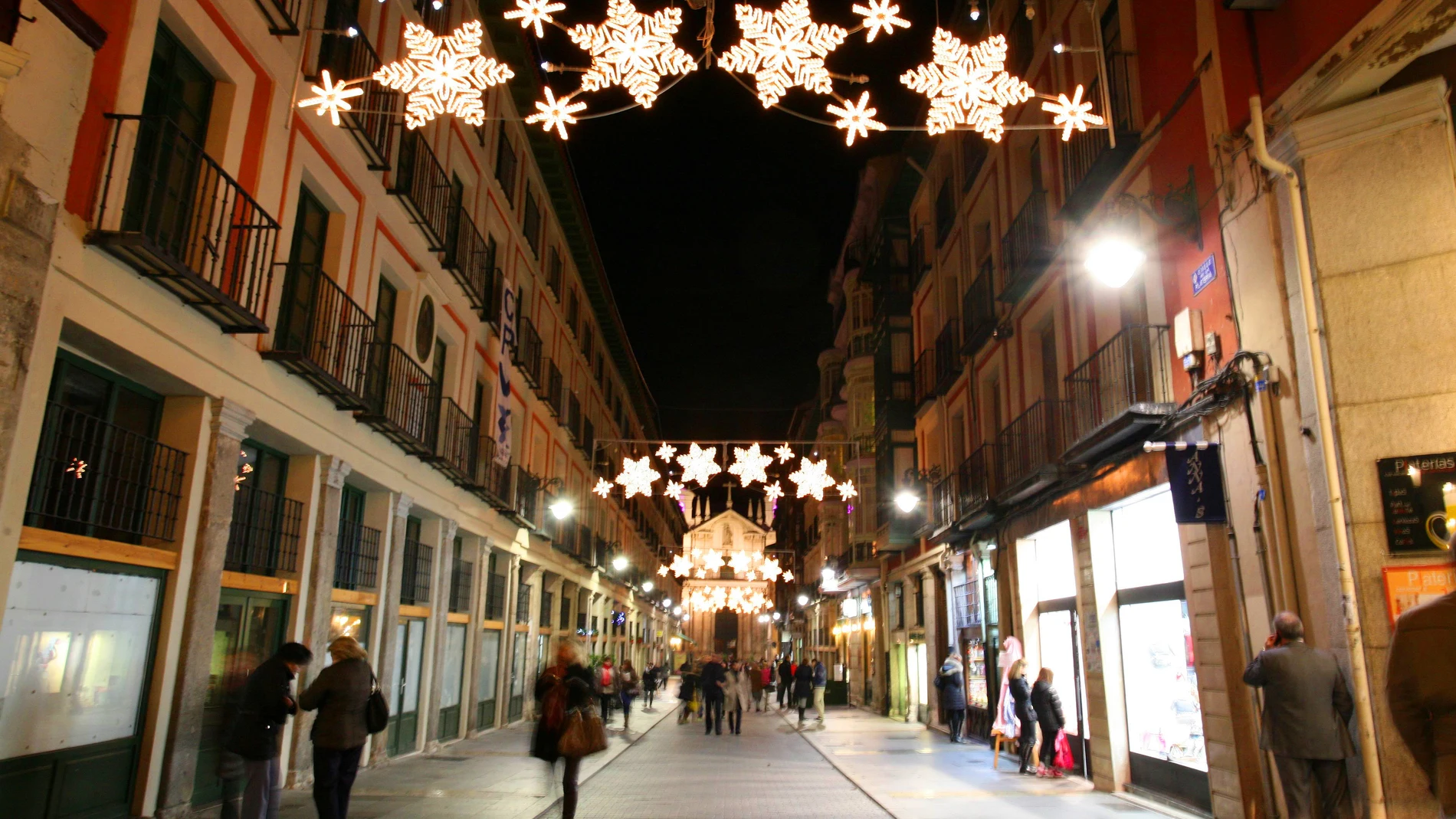 Iluminación de Navidad en las calles de Valladolid
