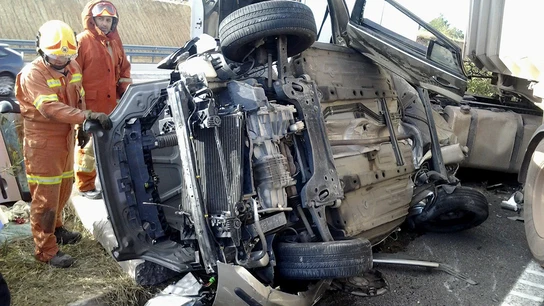 El primer fin de semana de las vacaciones de Navidad deja nueve muertos en las carreteras El primer fin de semana de las vacaciones de Navidad deja nueve muertos en las carreteras
