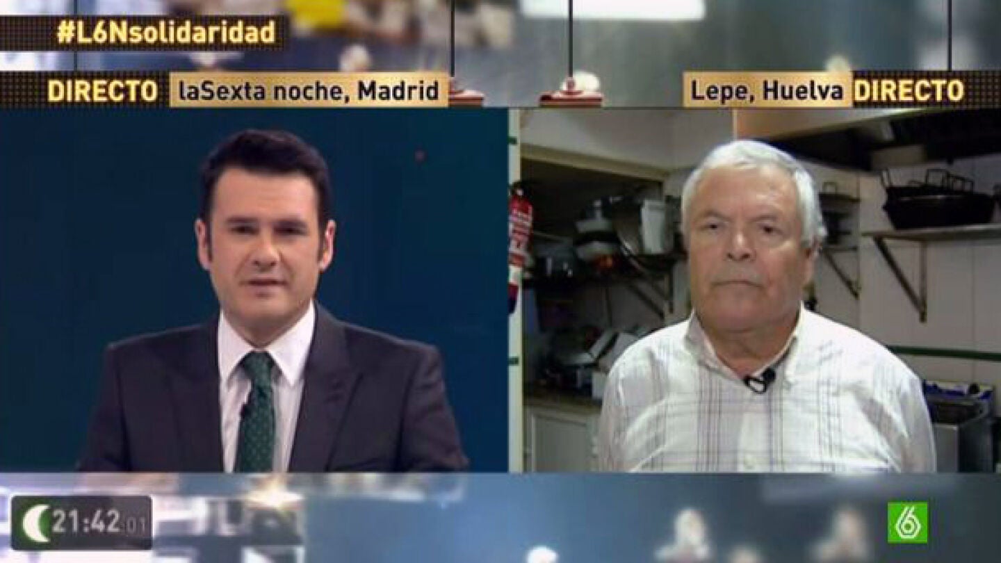 El hostelero solidario que reparte comida por Lepe a los m&aacute;s necesitados
