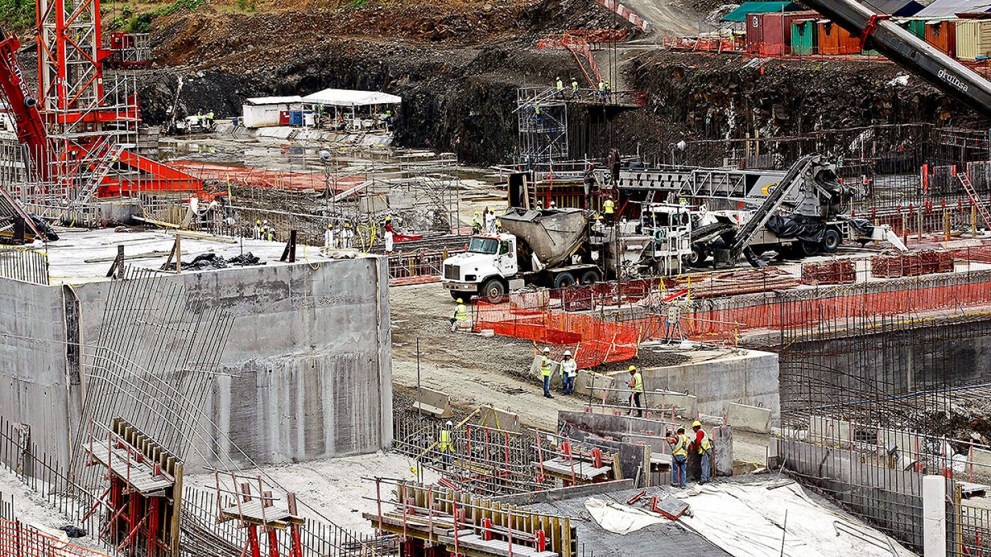Obras en el Canal de Panam&aacute;