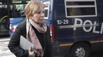 Celia Villalobos pide a Rajoy libertad de voto sobre el aborto