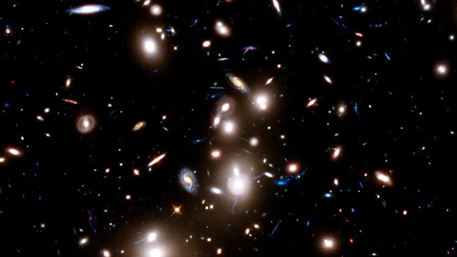 Cúmulo de Galaxias Abell 2744