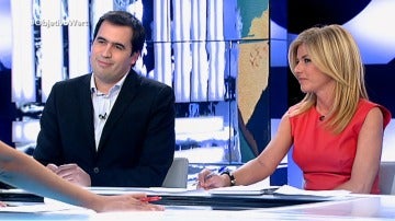 Los periodistas Esther Palomera y Carlos Cué