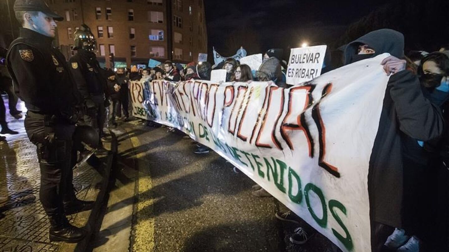 Vecinos de Gamonal piden la liberaci&oacute;n de los detenidos en la marcha de Madrid