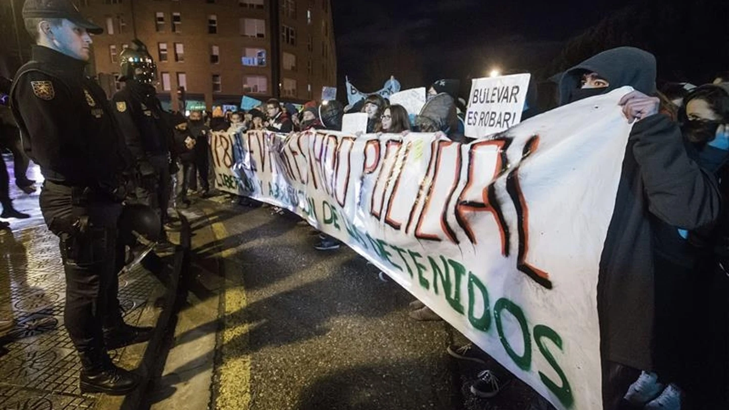 Vecinos de Gamonal piden la liberación de los detenidos en la marcha de Madrid Vecinos de Gamonal piden la liberación de los detenidos en la marcha de Madrid