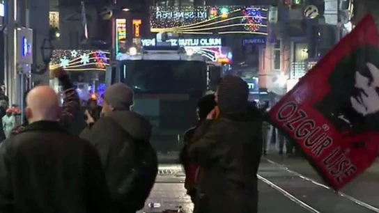 Protestas en Estambul contra los planes de restringir el acceso a Internet Protestas en Estambul contra los planes de restringir el acceso a Internet