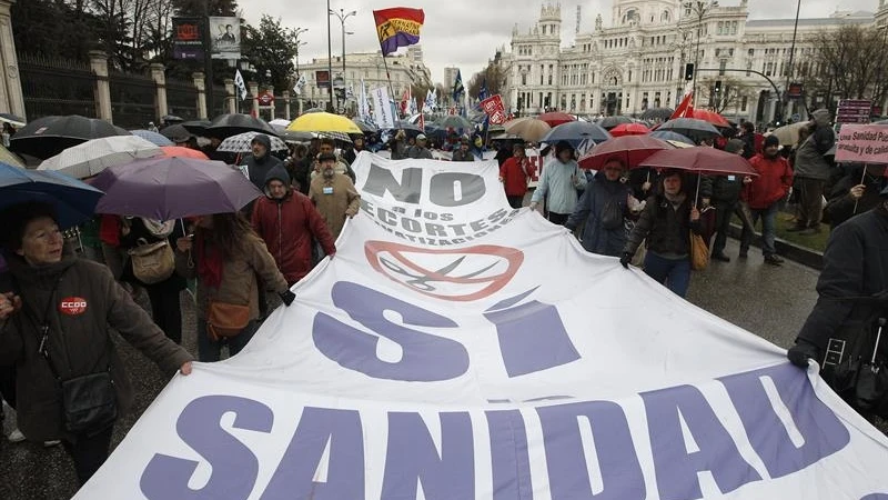  'Marea blanca' en Madrid por la sanidad pública