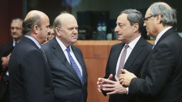 Los Veintiocho discuten en el Ecofín el mecanismo de quiebra bancaria 