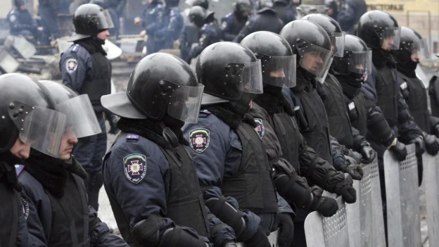 Agentes en las manifestaciones de Ucrania