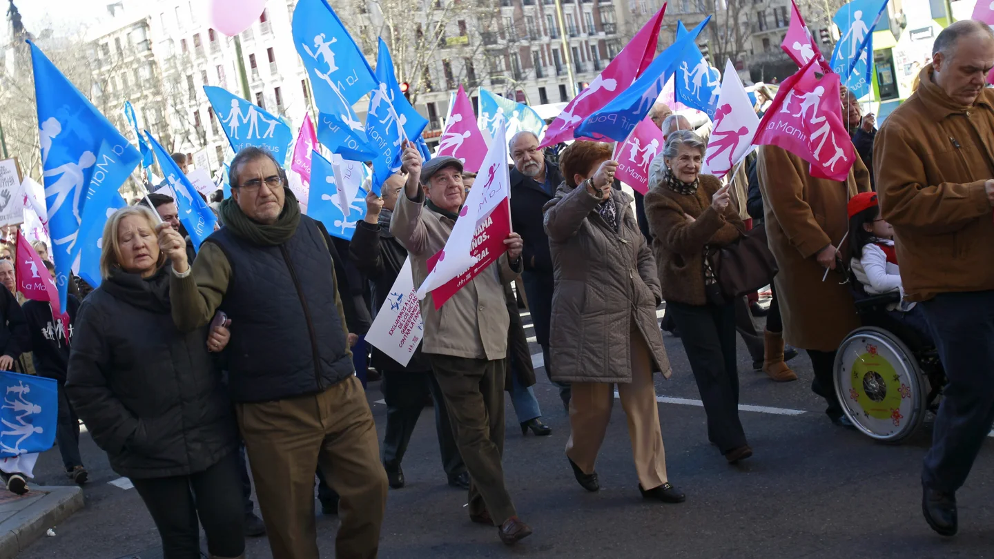Participantes en la manifestación en defensa de la familia y los derechos de la infancia Participantes en la manifestación en defensa de la familia y los derechos de la infancia