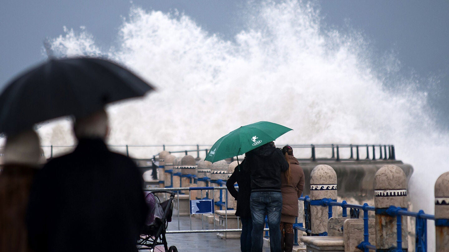 El temporal coge fuerza y mantiene en alerta a 26 provincias