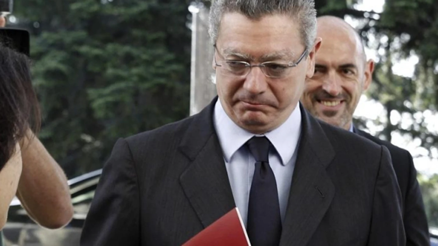 El ministro de Justicia, Alberto Ruiz-Gallardón | El ministro de Justicia, Alberto Ruiz-Gallardón |