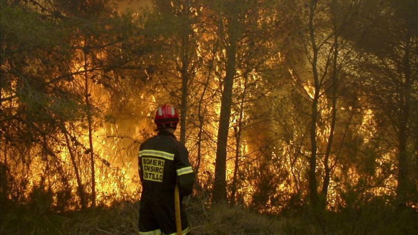 Incendio sin control en Castell&oacute;n