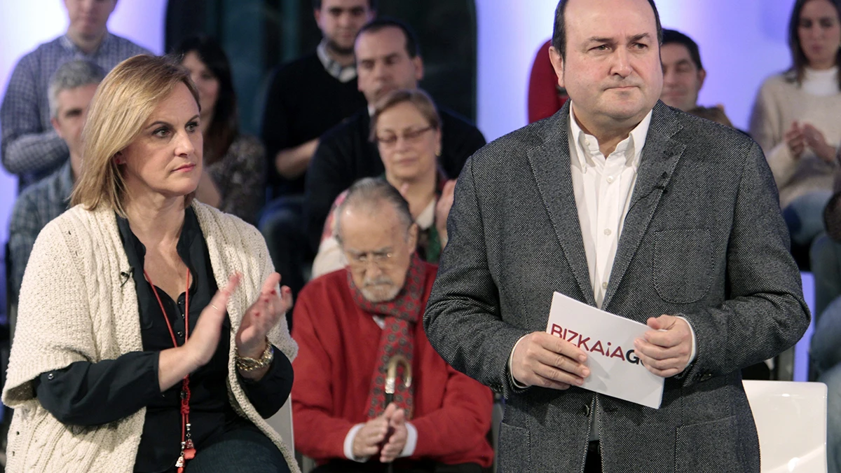 El presidente del PNV, Andoni Ortuzar y la presidenta del BBB, Itxaso Atutxa