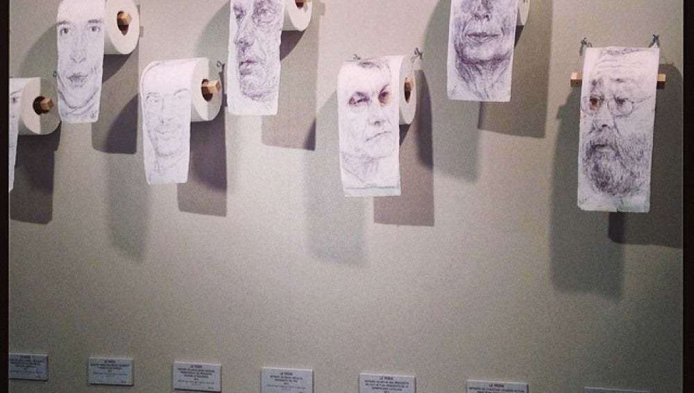 Retratos de dirigentes políticos en papel higiénico
