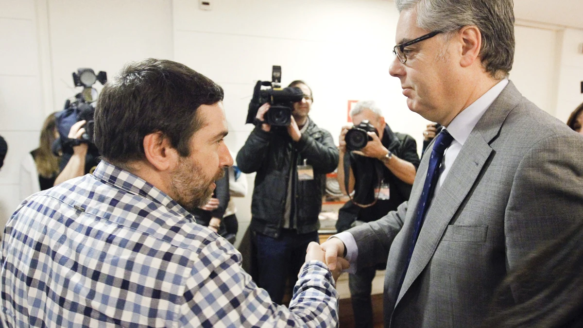 Familia de Couso se reune con los grupos Parlamentarios