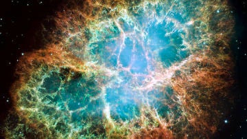 Mosaico de imágenes tomadas por el Telescopio Espacial Hubble de la remanente de supernova Messier 1,