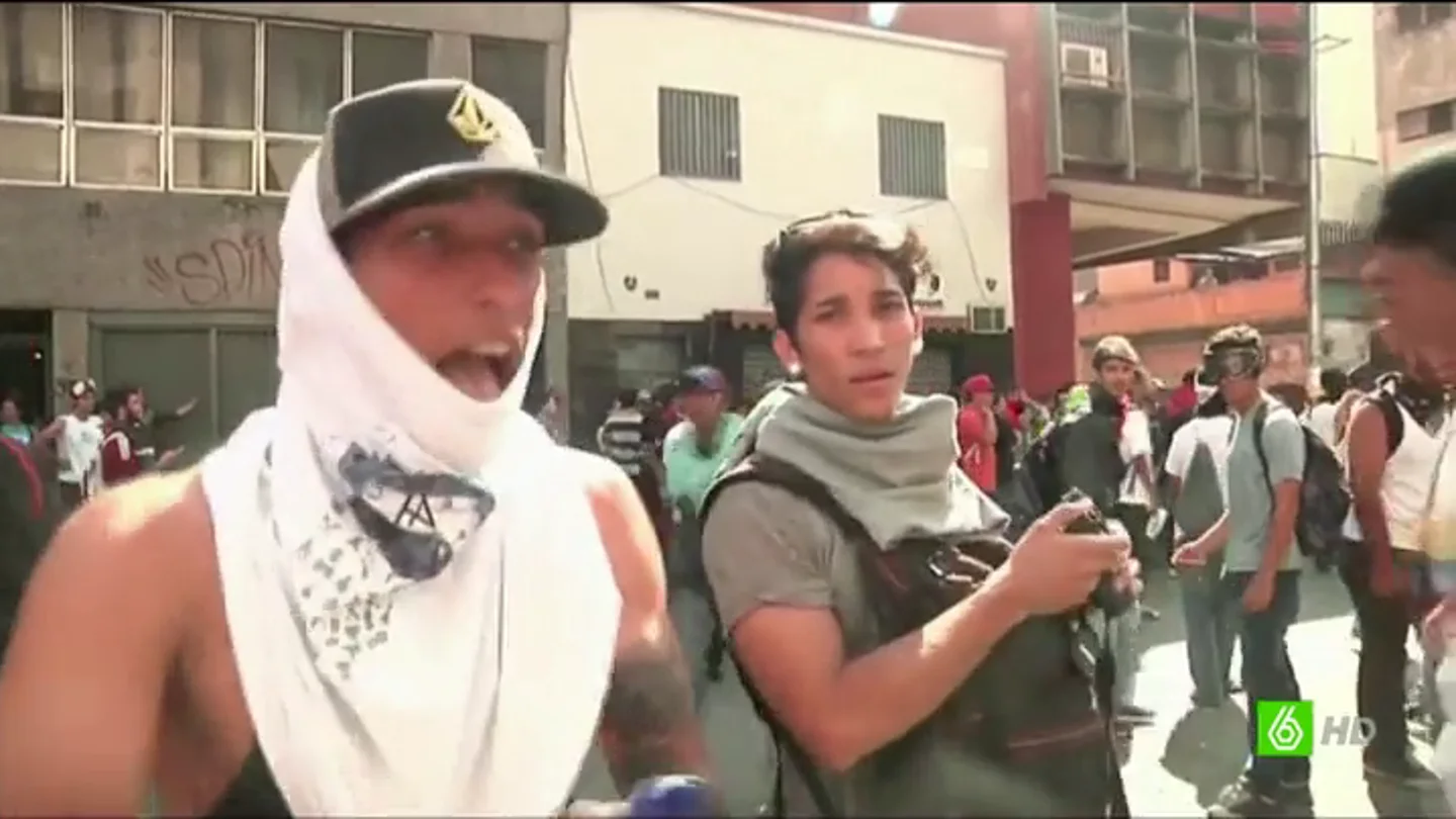 Al menos tres muertos y 23 heridos en las marchas contra Nicolás Maduro Al menos tres muertos y 23 heridos en las marchas contra Nicolás Maduro