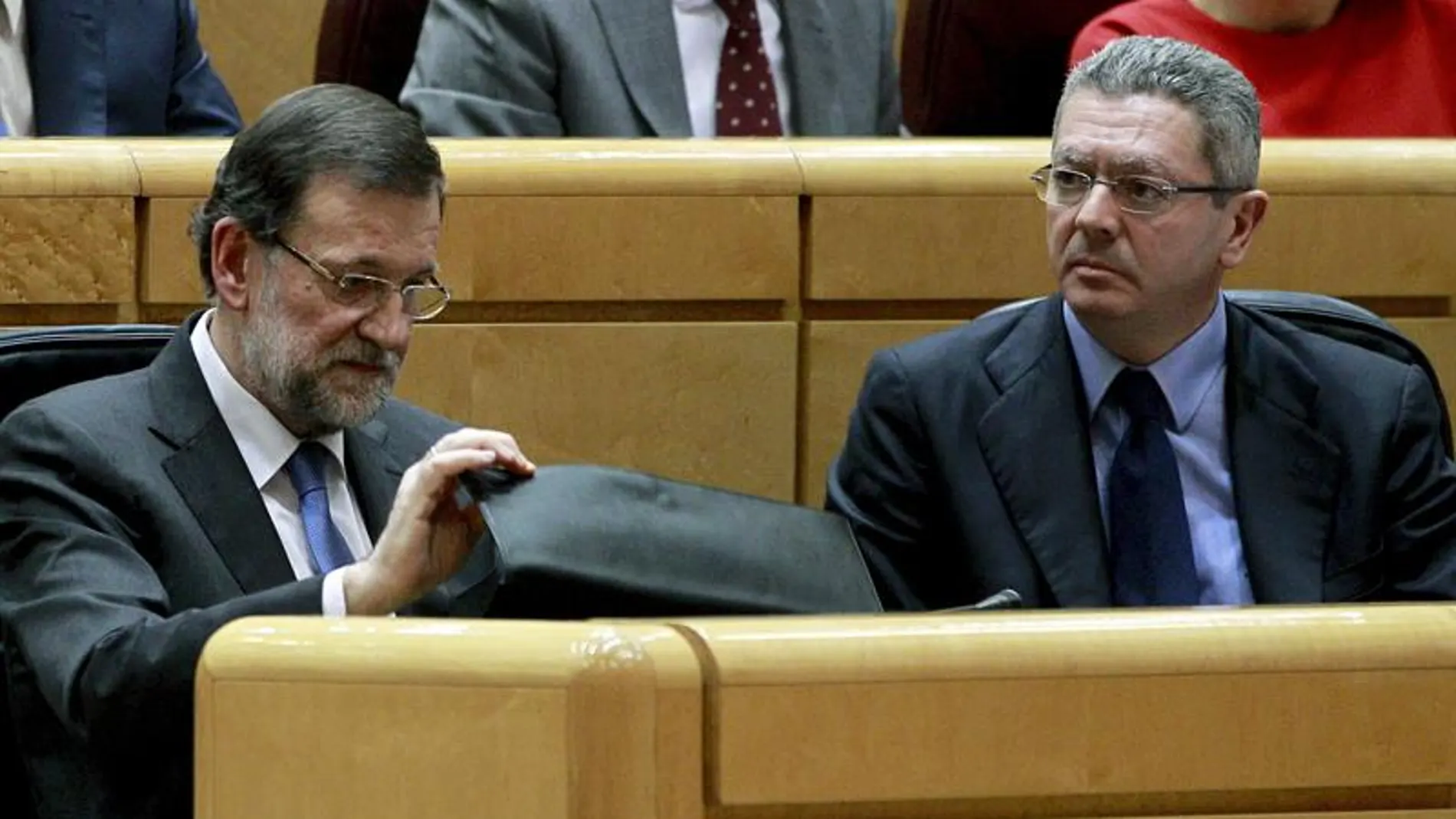 Alberto Ruiz Gallardón y Rajoy en el Senado