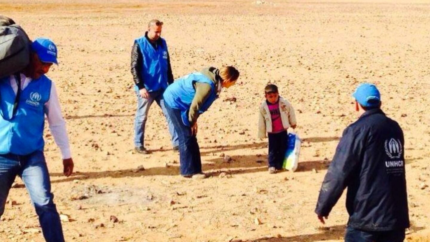 Foto de M&aacute;rwan, el ni&ntilde;o refugiado sirio que apareci&oacute; s&oacute;lo en el desierto
