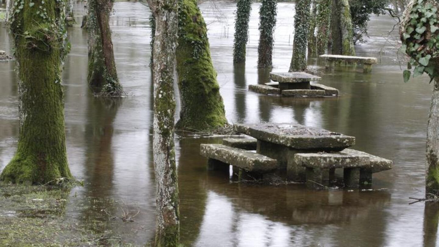 El r&iacute;o Mi&ntilde;o en Santa Isabel en Outeiro de Rei