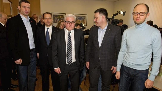 Los ministros de Francia, Alemania y Polonia se reunieron para tratar los disturbios Los ministros de Francia, Alemania y Polonia se reunieron para tratar los disturbios