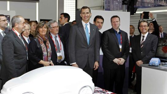 Un empresario niega la mano al Pr&iacute;ncipe en el MWC porque no se permite la consulta