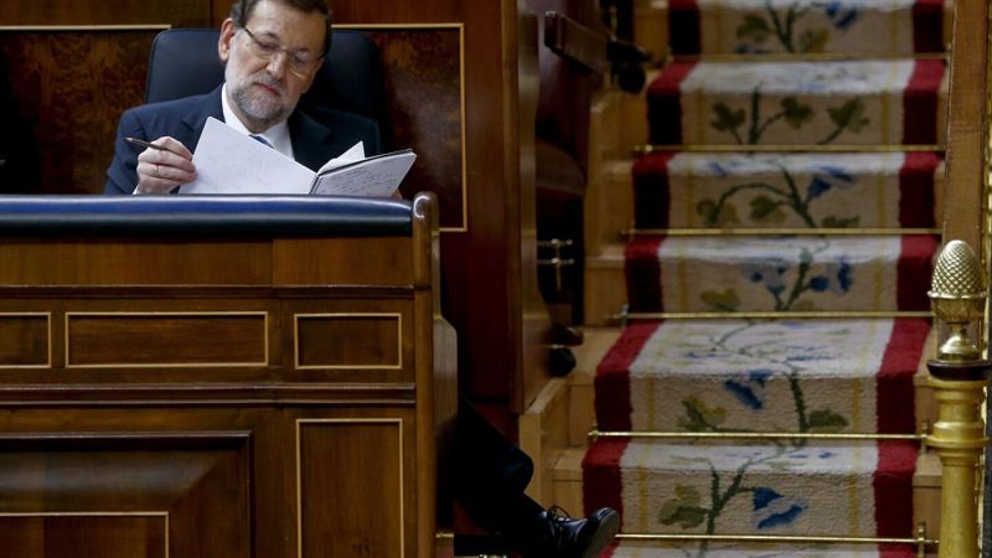 Mariano Rajoy en su esca&ntilde;o del Congreso