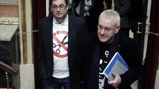 Cayo Lara en los pasillos del Congreso de los Diputados Cayo Lara en los pasillos del Congreso de los Diputados