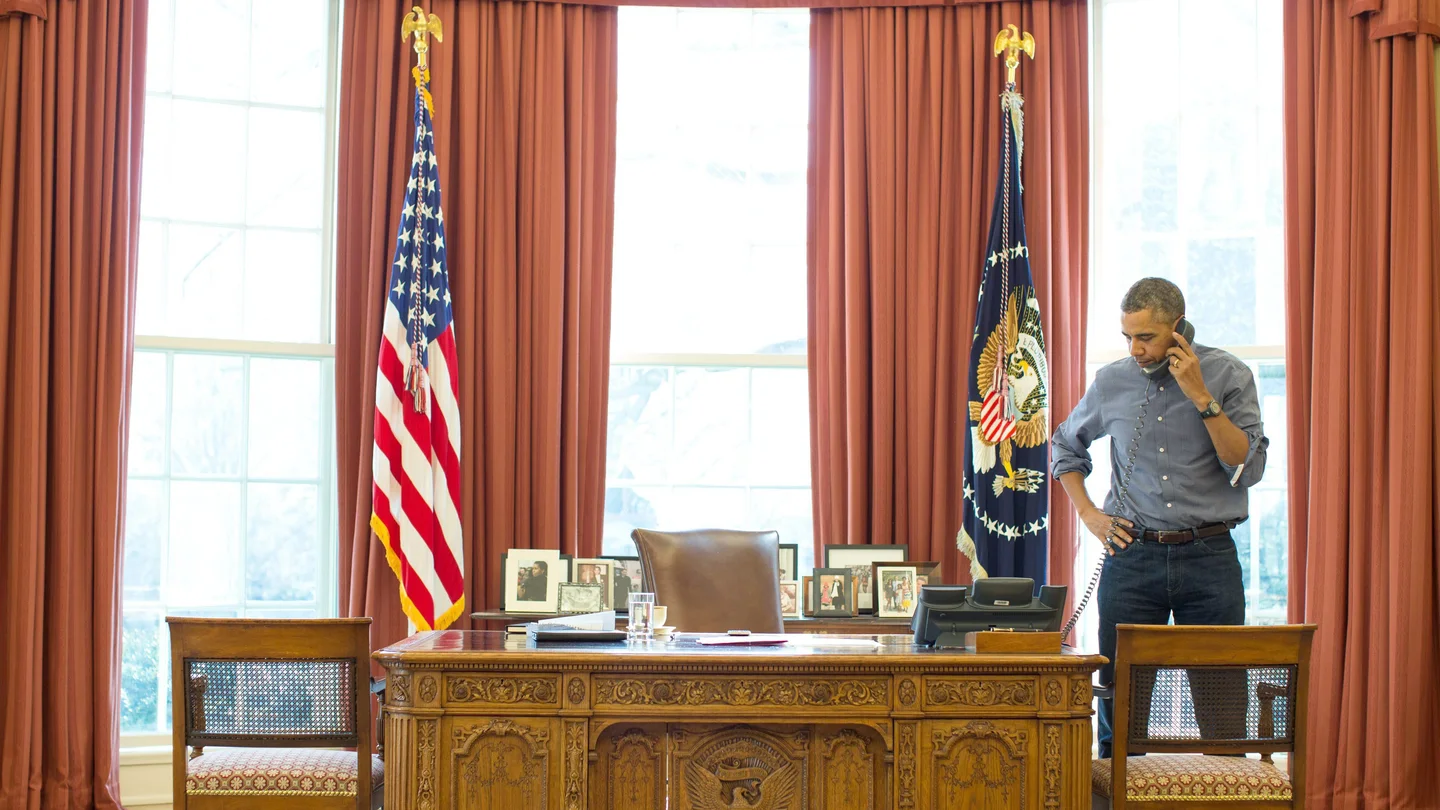 Obama pide a Rusia que repliegue a sus tropas en Crimea Obama pide a Rusia que repliegue a sus tropas en Crimea