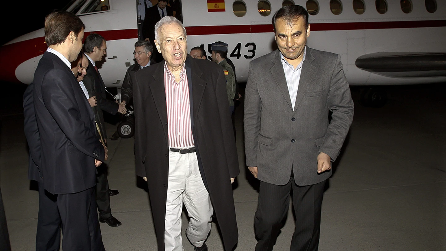 García-Margallo, acompañado por el representante del Gobernador de Isfahan, Massoud Nikaeen García-Margallo, acompañado por el representante del Gobernador de Isfahan, Massoud Nikaeen