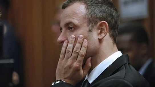 El atleta paralímpico Oscar Pistorius asiste a su juicio en Pretoria, Sudáfrica. El atleta paralímpico Oscar Pistorius asiste a su juicio en Pretoria, Sudáfrica.
