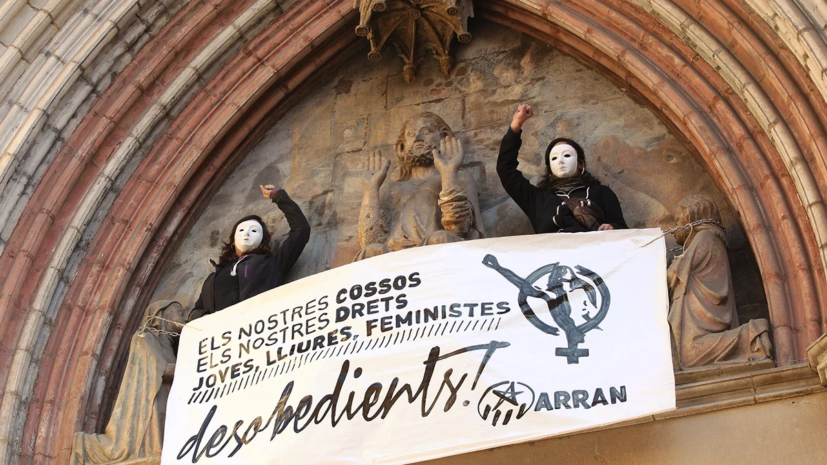 Activistas contra la reforma de la ley del aborto en Santa María del Mar Activistas contra la reforma de la ley del aborto en Santa María del Mar